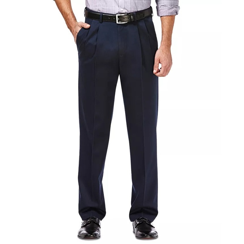 Haggar Men's Premium No Iron Khaki Pleated Front Pants Classic Fit  42 x 32