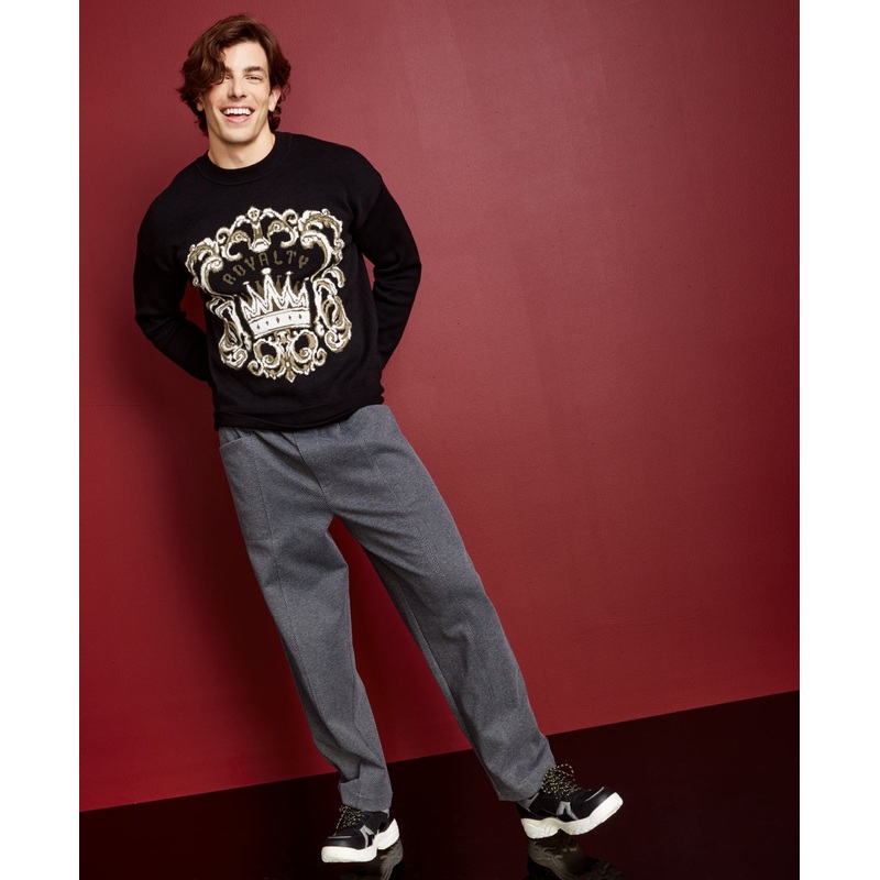 Royalty by Maluma Mens Logo Pullover Crewneck Sweater Black Medium